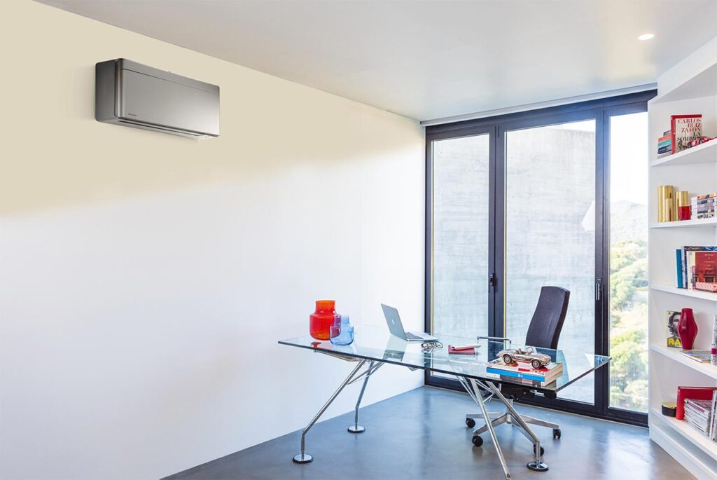 Klimatizace Daikin Stylish stříbrná